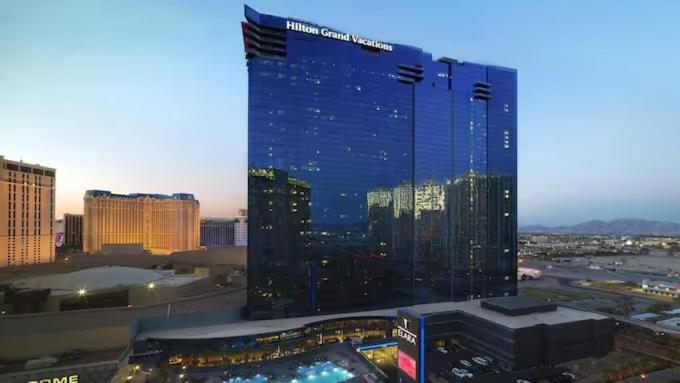 Elara, By Hilton Grand Vacations Hotel Las Vegas Exterior photo